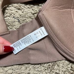 Spanx 34DDD Front Clasp Bra